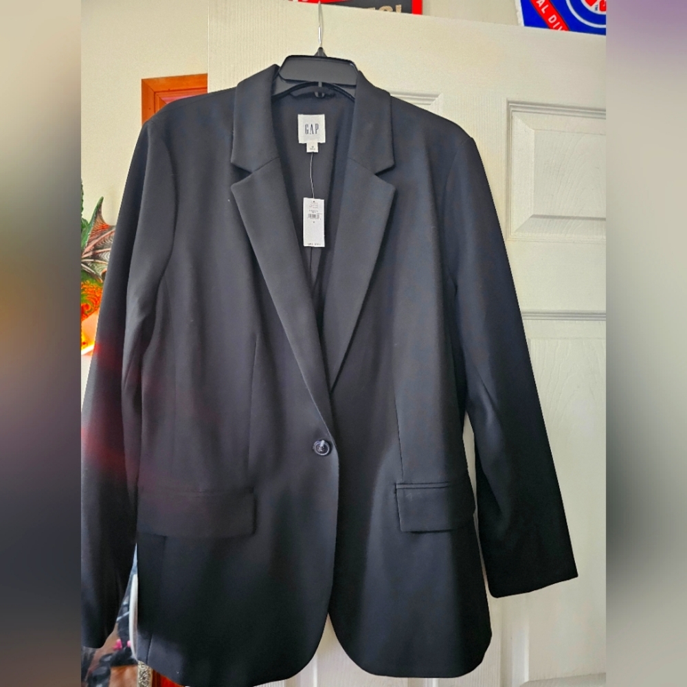 New women gap black blazer